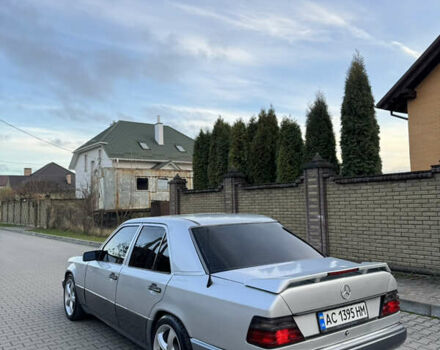 Серый Мерседес Е-Класс, объемом двигателя 2.6 л и пробегом 250 тыс. км за 3450 $, фото 10 на Automoto.ua