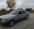 Мерседес Е-Класс 1991 в Каменце-Подольском на Automoto.ua Серый Мерседес Е-Класс, объемом двигателя 2.3 л и пробегом 290 тыс. км за 2750 $, фото 4 на Automoto.ua