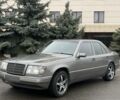 Серый Мерседес Е-Класс, объемом двигателя 2.3 л и пробегом 300 тыс. км за 2500 $, фото 10 на Automoto.ua