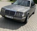 Сірий Мерседес Е-Клас, об'ємом двигуна 3 л та пробігом 470 тис. км за 1950 $, фото 1 на Automoto.ua