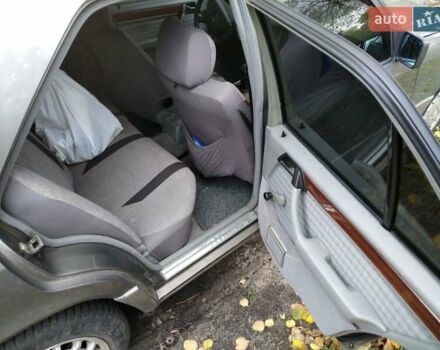 Серый Мерседес Е-Класс, объемом двигателя 2 л и пробегом 250 тыс. км за 3000 $, фото 5 на Automoto.ua