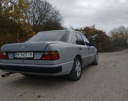 Мерседес Е-Класс 1991 в Каменце-Подольском на Automoto.ua Серый Мерседес Е-Класс, объемом двигателя 2.3 л и пробегом 290 тыс. км за 2750 $, фото 7 на Automoto.ua