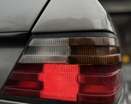 Серый Мерседес Е-Класс, объемом двигателя 2.6 л и пробегом 400 тыс. км за 4400 $, фото 22 на Automoto.ua