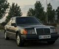 Серый Мерседес Е-Класс, объемом двигателя 2 л и пробегом 650 тыс. км за 1600 $, фото 8 на Automoto.ua