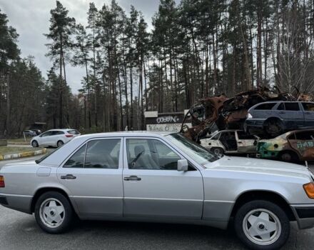 Серый Мерседес Е-Класс, объемом двигателя 2.3 л и пробегом 163 тыс. км за 8000 $, фото 5 на Automoto.ua