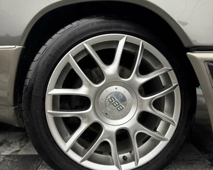 Серый Мерседес Е-Класс, объемом двигателя 2.6 л и пробегом 400 тыс. км за 4400 $, фото 6 на Automoto.ua