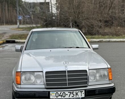 Серый Мерседес Е-Класс, объемом двигателя 2.3 л и пробегом 163 тыс. км за 8000 $, фото 6 на Automoto.ua