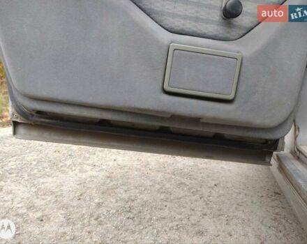 Мерседес Е-Класс 1991 в Каменце-Подольском на Automoto.ua Серый Мерседес Е-Класс, объемом двигателя 2.3 л и пробегом 290 тыс. км за 2750 $, фото 24 на Automoto.ua