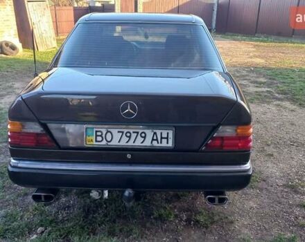 Серый Мерседес Е-Класс, объемом двигателя 2.3 л и пробегом 450 тыс. км за 2500 $, фото 7 на Automoto.ua