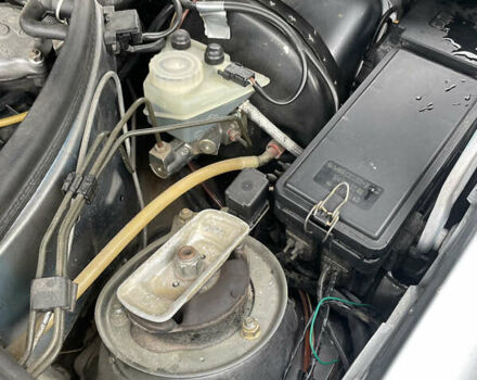 Серый Мерседес Е-Класс, объемом двигателя 2 л и пробегом 296 тыс. км за 2500 $, фото 16 на Automoto.ua