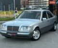 Серый Мерседес Е-Класс, объемом двигателя 2.3 л и пробегом 456 тыс. км за 4800 $, фото 1 на Automoto.ua