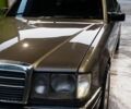 Сірий Мерседес Е-Клас, об'ємом двигуна 2 л та пробігом 435 тис. км за 2650 $, фото 2 на Automoto.ua