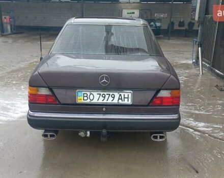 Сірий Мерседес Е-Клас, об'ємом двигуна 2.3 л та пробігом 452 тис. км за 2700 $, фото 3 на Automoto.ua