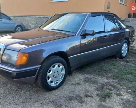 Серый Мерседес Е-Класс, объемом двигателя 2.3 л и пробегом 400 тыс. км за 2500 $, фото 2 на Automoto.ua