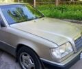 Серый Мерседес Е-Класс, объемом двигателя 2.3 л и пробегом 278 тыс. км за 3000 $, фото 1 на Automoto.ua
