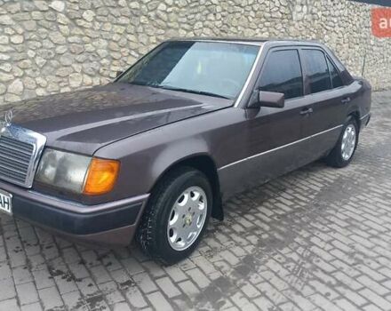 Сірий Мерседес Е-Клас, об'ємом двигуна 2.3 л та пробігом 452 тис. км за 2700 $, фото 9 на Automoto.ua