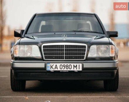 Сірий Мерседес Е-Клас, об'ємом двигуна 2.8 л та пробігом 126 тис. км за 25000 $, фото 3 на Automoto.ua