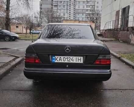 Серый Мерседес Е-Класс, объемом двигателя 3.2 л и пробегом 469 тыс. км за 6800 $, фото 7 на Automoto.ua