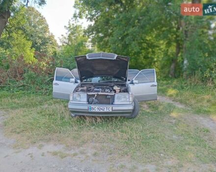 Серый Мерседес Е-Класс, объемом двигателя 2.5 л и пробегом 362 тыс. км за 8200 $, фото 11 на Automoto.ua