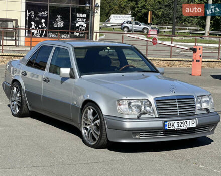 Сірий Мерседес Е-Клас, об'ємом двигуна 5 л та пробігом 118 тис. км за 85000 $, фото 19 на Automoto.ua