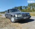 Серый Мерседес Е-Класс, объемом двигателя 2.2 л и пробегом 320 тыс. км за 1400 $, фото 1 на Automoto.ua