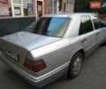 Серый Мерседес Е-Класс, объемом двигателя 2 л и пробегом 400 тыс. км за 2800 $, фото 5 на Automoto.ua