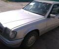 Сірий Мерседес Е-Клас, об'ємом двигуна 2.3 л та пробігом 0 тис. км за 3800 $, фото 1 на Automoto.ua