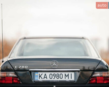 Сірий Мерседес Е-Клас, об'ємом двигуна 2.8 л та пробігом 126 тис. км за 25000 $, фото 6 на Automoto.ua