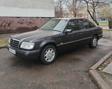 Серый Мерседес Е-Класс, объемом двигателя 3.2 л и пробегом 469 тыс. км за 6800 $, фото 2 на Automoto.ua