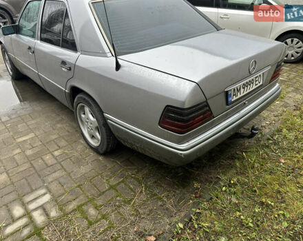 Сірий Мерседес Е-Клас, об'ємом двигуна 2.5 л та пробігом 530 тис. км за 3800 $, фото 4 на Automoto.ua