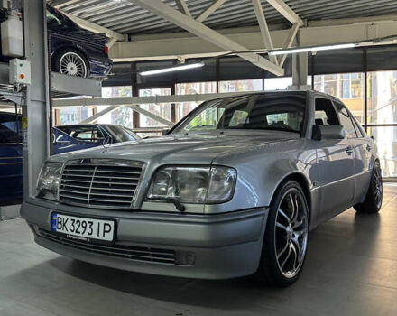 Сірий Мерседес Е-Клас, об'ємом двигуна 5 л та пробігом 118 тис. км за 85000 $, фото 2 на Automoto.ua