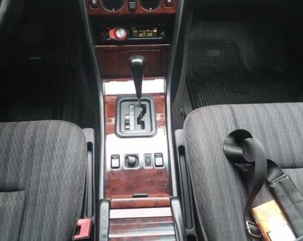 Серый Мерседес Е-Класс, объемом двигателя 3.2 л и пробегом 469 тыс. км за 6800 $, фото 15 на Automoto.ua