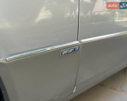 Серый Мерседес Е-Класс, объемом двигателя 3.2 л и пробегом 421 тыс. км за 3500 $, фото 10 на Automoto.ua