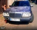 Сірий Мерседес Е-Клас, об'ємом двигуна 2.2 л та пробігом 560 тис. км за 4000 $, фото 8 на Automoto.ua