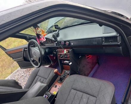 Сірий Мерседес Е-Клас, об'ємом двигуна 0 л та пробігом 353 тис. км за 3200 $, фото 2 на Automoto.ua