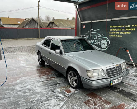 Серый Мерседес Е-Класс, объемом двигателя 2.2 л и пробегом 365 тыс. км за 2300 $, фото 1 на Automoto.ua