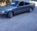 Сірий Мерседес Е-Клас, об'ємом двигуна 2 л та пробігом 431 тис. км за 3000 $, фото 1 на Automoto.ua