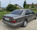 Серый Мерседес Е-Класс, объемом двигателя 2 л и пробегом 450 тыс. км за 2300 $, фото 2 на Automoto.ua