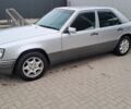 Серый Мерседес Е-Класс, объемом двигателя 2.2 л и пробегом 340 тыс. км за 2031 $, фото 1 на Automoto.ua