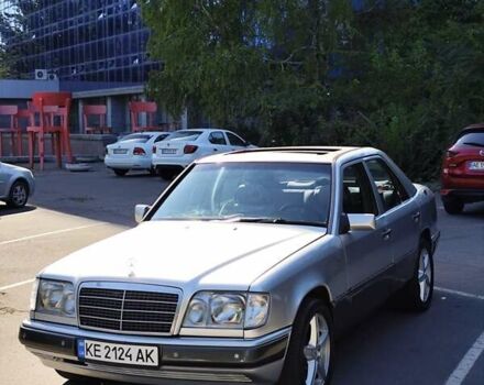 Мерседес Е-Класс 1994 в Днепре (Днепропетровске) на Automoto.ua Серый Мерседес Е-Класс, объемом двигателя 2.8 л и пробегом 303 тыс. км за 4350 $, фото 5 на Automoto.ua