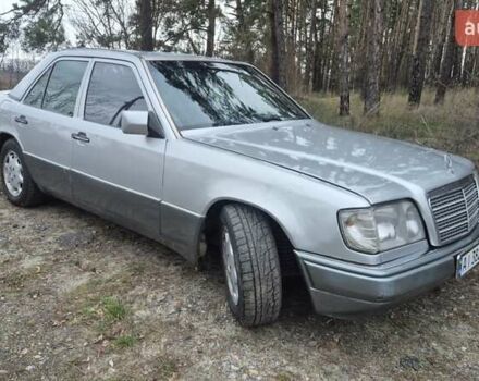 Сірий Мерседес Е-Клас, об'ємом двигуна 2 л та пробігом 547 тис. км за 2400 $, фото 8 на Automoto.ua