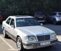 Мерседес Е-Класс 1994 в Днепре (Днепропетровске) на Automoto.ua Серый Мерседес Е-Класс, объемом двигателя 2.8 л и пробегом 303 тыс. км за 4350 $, фото 1 на Automoto.ua