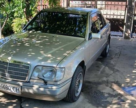 Сірий Мерседес Е-Клас, об'ємом двигуна 2.8 л та пробігом 391 тис. км за 3650 $, фото 17 на Automoto.ua