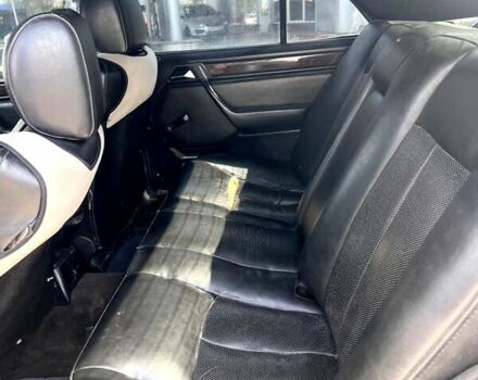 Сірий Мерседес Е-Клас, об'ємом двигуна 2.2 л та пробігом 460 тис. км за 2800 $, фото 10 на Automoto.ua