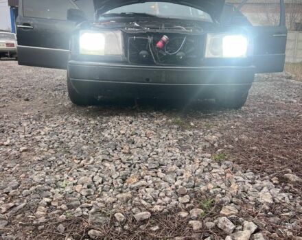 Сірий Мерседес Е-Клас, об'ємом двигуна 0 л та пробігом 353 тис. км за 3200 $, фото 7 на Automoto.ua