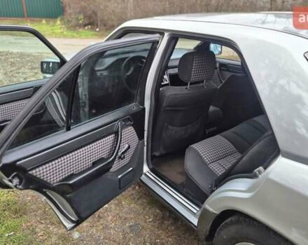 Сірий Мерседес Е-Клас, об'ємом двигуна 2 л та пробігом 547 тис. км за 2400 $, фото 13 на Automoto.ua