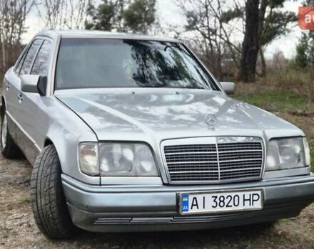 Сірий Мерседес Е-Клас, об'ємом двигуна 2 л та пробігом 547 тис. км за 2400 $, фото 10 на Automoto.ua