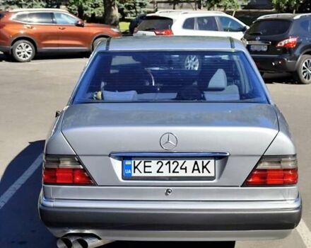 Мерседес Е-Класс 1994 в Днепре (Днепропетровске) на Automoto.ua Серый Мерседес Е-Класс, объемом двигателя 2.8 л и пробегом 303 тыс. км за 4350 $, фото 44 на Automoto.ua