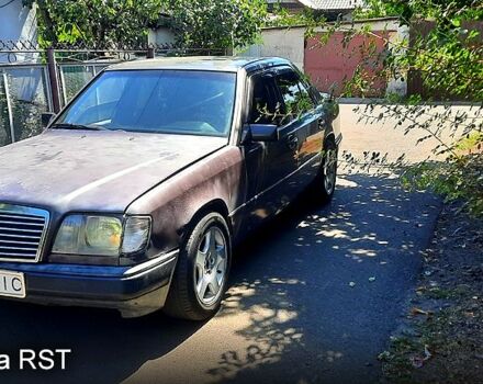 Сірий Мерседес Е-Клас, об'ємом двигуна 2.2 л та пробігом 560 тис. км за 4000 $, фото 6 на Automoto.ua