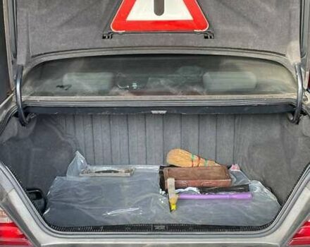 Сірий Мерседес Е-Клас, об'ємом двигуна 2 л та пробігом 431 тис. км за 3000 $, фото 8 на Automoto.ua